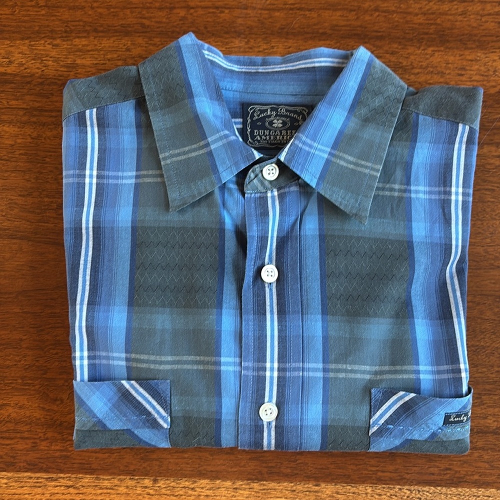 Lucky Brand Dungarees America Men’s Medium Button Down Blue Plaid Shirt